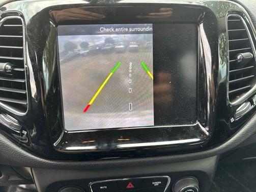 Pearl White Tri-Coat 2018 Jeep Compass Limited