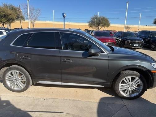 2018 Audi Q5 2.0T Premium Plus