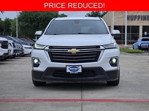 Summit White 2022 Chevrolet Traverse LT Cloth