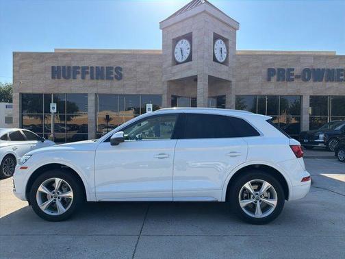 Ibis White 2020 Audi Q5 45 Premium