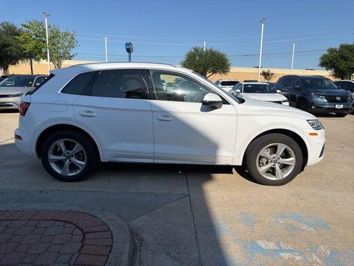 Ibis White 2020 Audi Q5 45 Premium