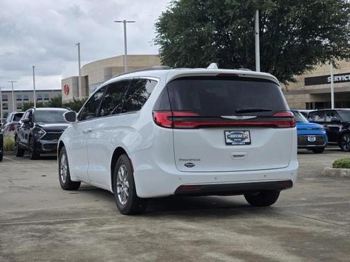 2021 Chrysler Pacifica Touring