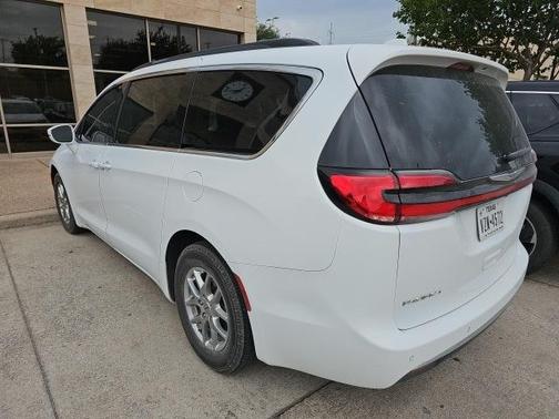 2021 Chrysler Pacifica Touring