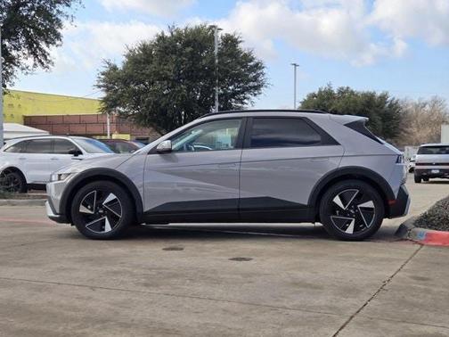 2025 Hyundai IONIQ 5 SEL