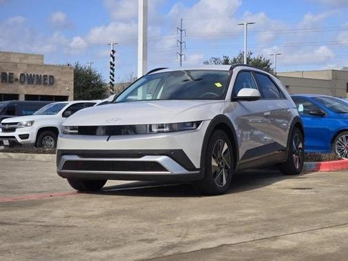 2025 Hyundai IONIQ 5 SEL