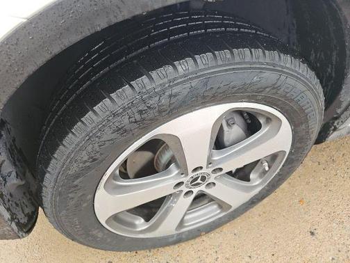 2019 Mercedes-Benz GLC 300 Base