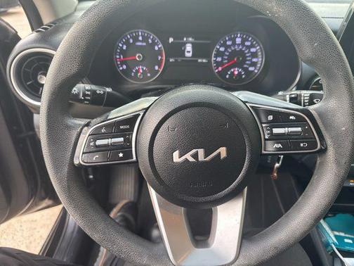 Aurora Black 2022 Kia Forte FE