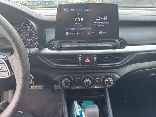 Aurora Black 2022 Kia Forte FE