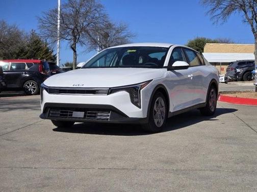 2025 Kia K4 LX