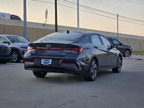 2025 Hyundai ELANTRA HEV Limited