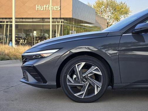 2025 Hyundai ELANTRA HEV Limited