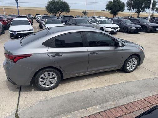 Gray 2022 Hyundai Accent SE