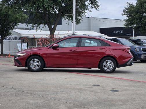 Red 2025 Hyundai ELANTRA SE