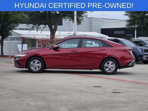 Red 2025 Hyundai ELANTRA SE
