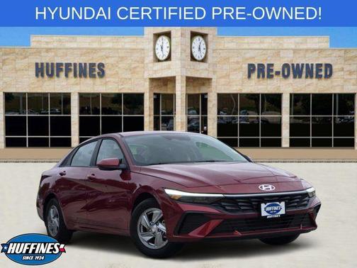 Red 2025 Hyundai ELANTRA SE