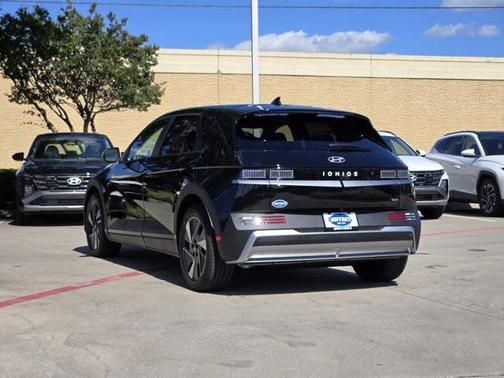 2025 Hyundai IONIQ 5 SE