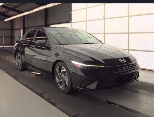 Black 2025 Hyundai ELANTRA SEL Convenience