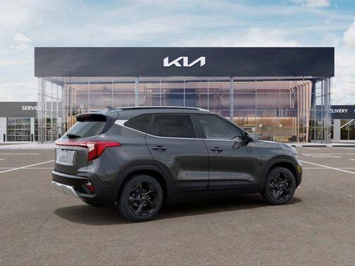 Gray 2026 Kia Seltos EX