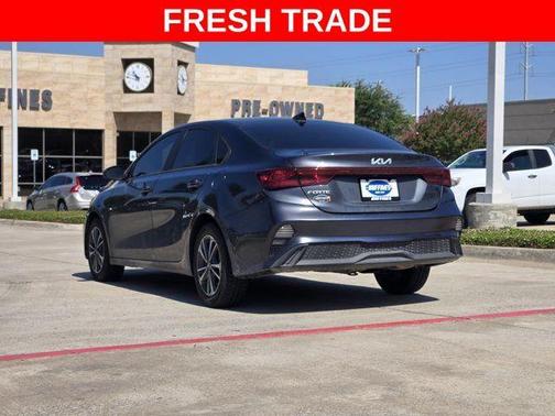 Gray 2024 Kia Forte LXS