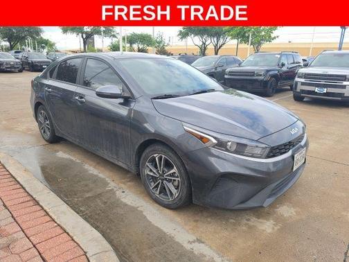 Gray 2024 Kia Forte LXS