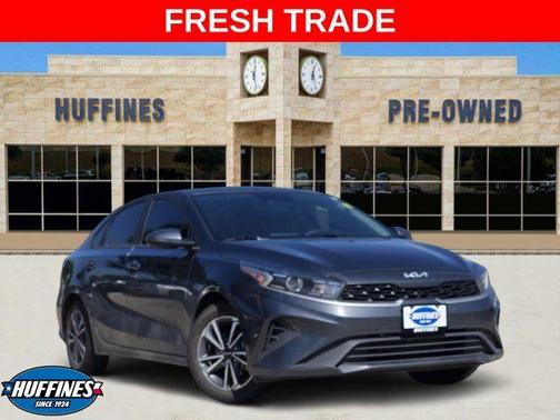 Gray 2024 Kia Forte LXS