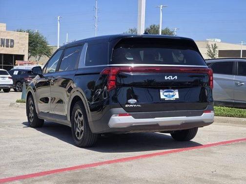 Aurora Black 2025 Kia Carnival LXS