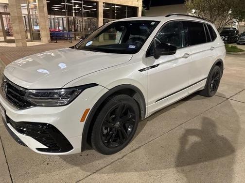 2023 Volkswagen Tiguan 2.0T SE R-Line Black