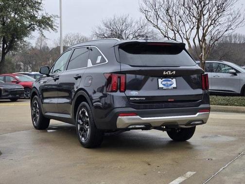 2025 Kia Sorento S