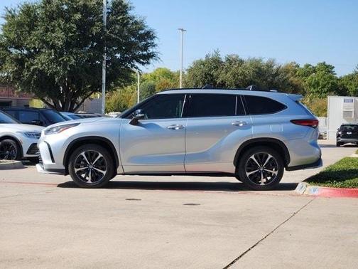 2021 Toyota Highlander XSE