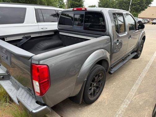 Gun Metallic 2018 Nissan Frontier SV