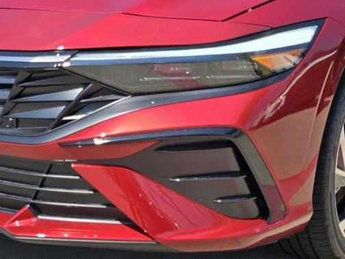2025 Hyundai ELANTRA HEV Limited