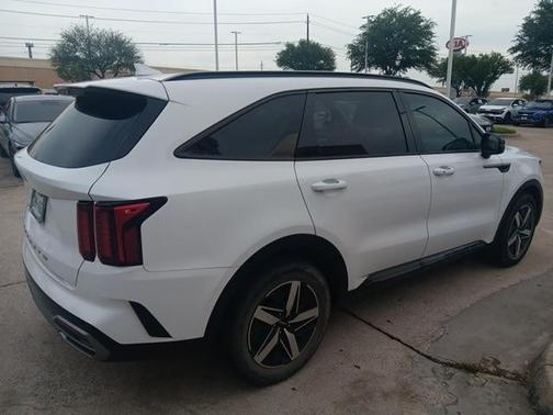 2022 Kia Sorento S