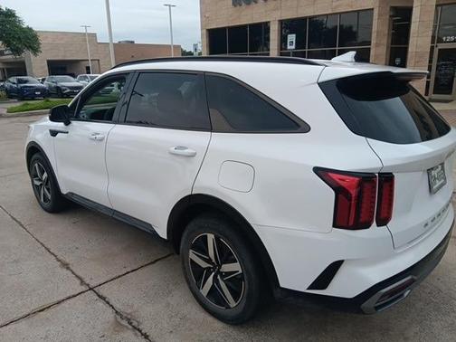 2022 Kia Sorento S