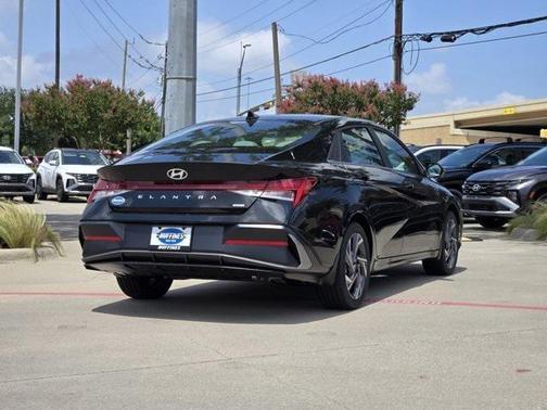 2025 Hyundai ELANTRA HEV Limited