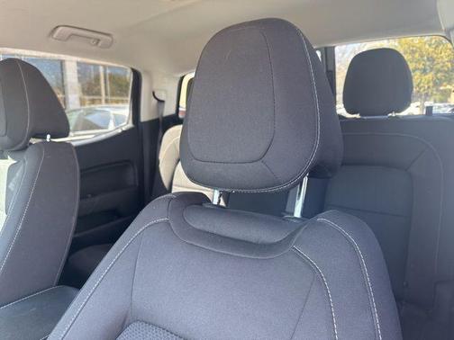 2017 Chevrolet Colorado LT