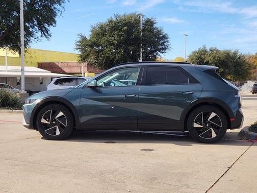 2025 Hyundai IONIQ 5 SEL