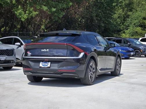 2025 Kia EV6 Light Long Range