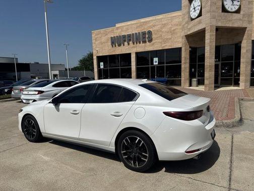 Snowflake White Pearl Mica 2019 Mazda Mazda3 FWD w/Preferred Package
