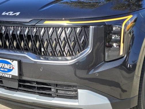 2025 Kia Carnival Hybrid LXS