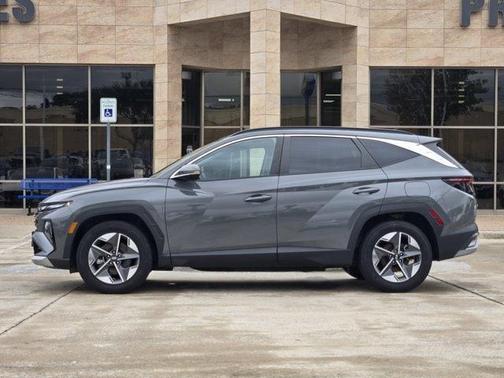 Gray 2025 Hyundai TUCSON SEL Convenience