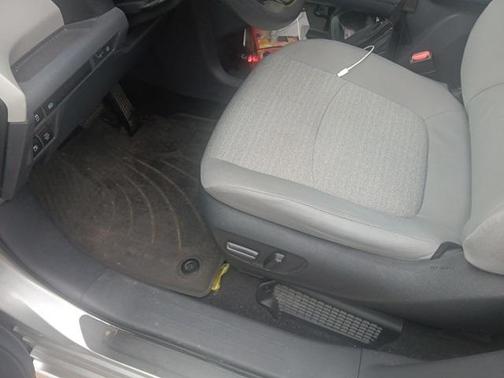 2022 Toyota Sienna LE