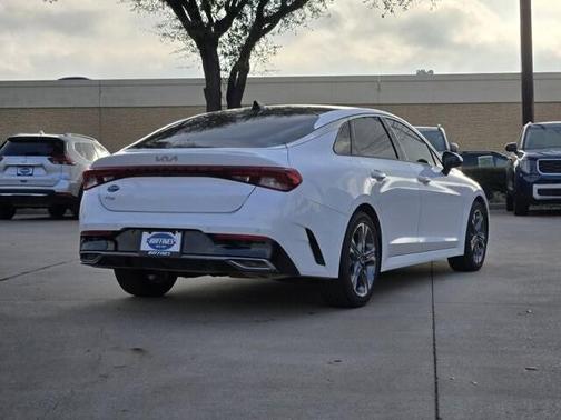 2022 Kia K5 EX