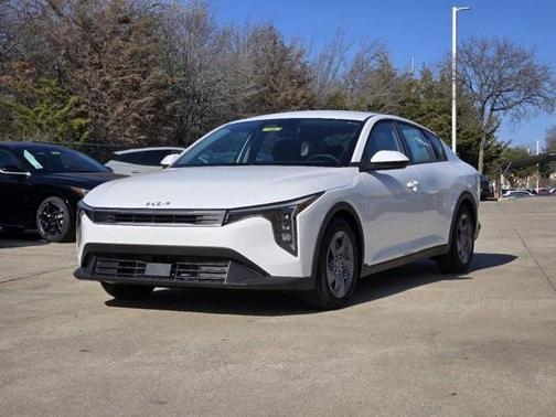 2025 Kia K4 LX
