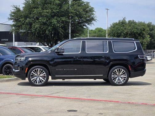 Diamond Black 2022 Jeep Grand Wagoneer Series III
