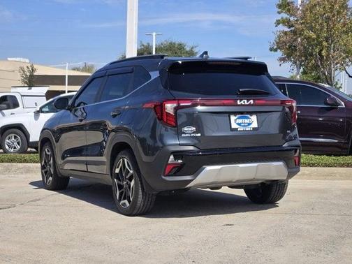 Gravity Gray 2025 Kia Seltos SX