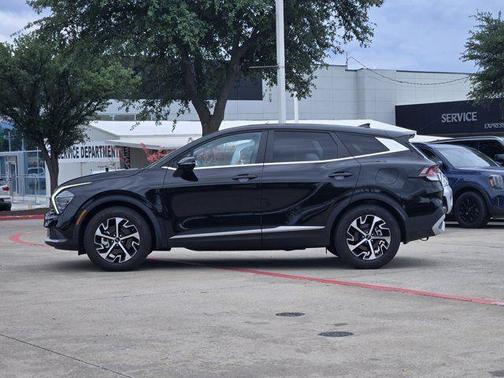 Ebony Black 2024 Kia Sportage EX