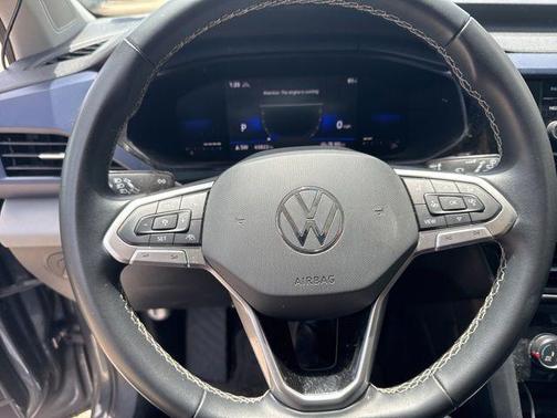 Platinum Gray Metallic 2022 Volkswagen Taos 1.5T SE