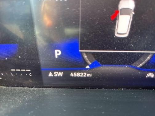 Platinum Gray Metallic 2022 Volkswagen Taos 1.5T SE