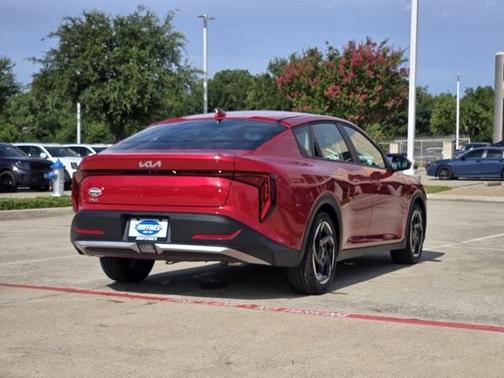 2025 Kia K4 EX