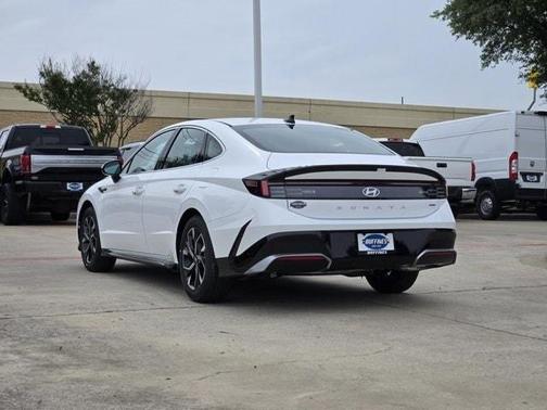 2025 Hyundai SONATA SEL